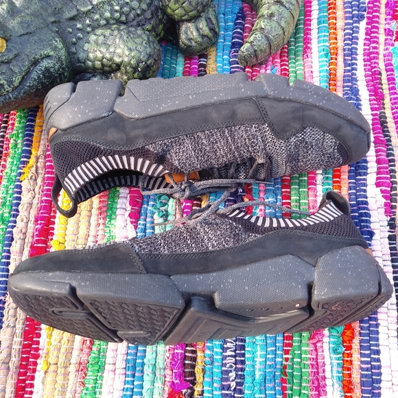 Clarks Triactive Knit Sneaker Sz 11.5 - Picture 3 of 9